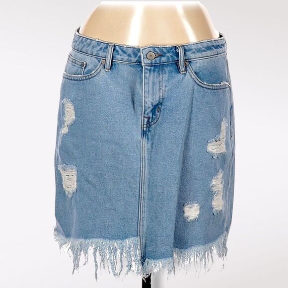 Jean Skirt Cult of Individuality Distressed Raw Hem Sz 30 - Picture 2 of 11